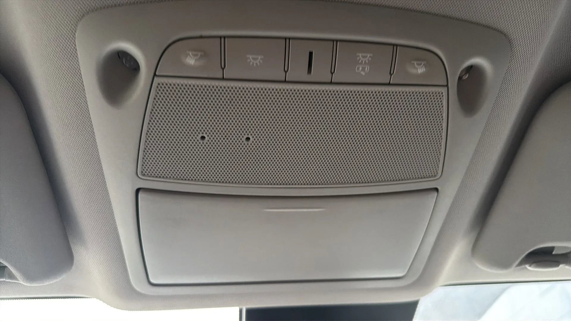 Used 2022 Nissan Rogue Sport SV image 25