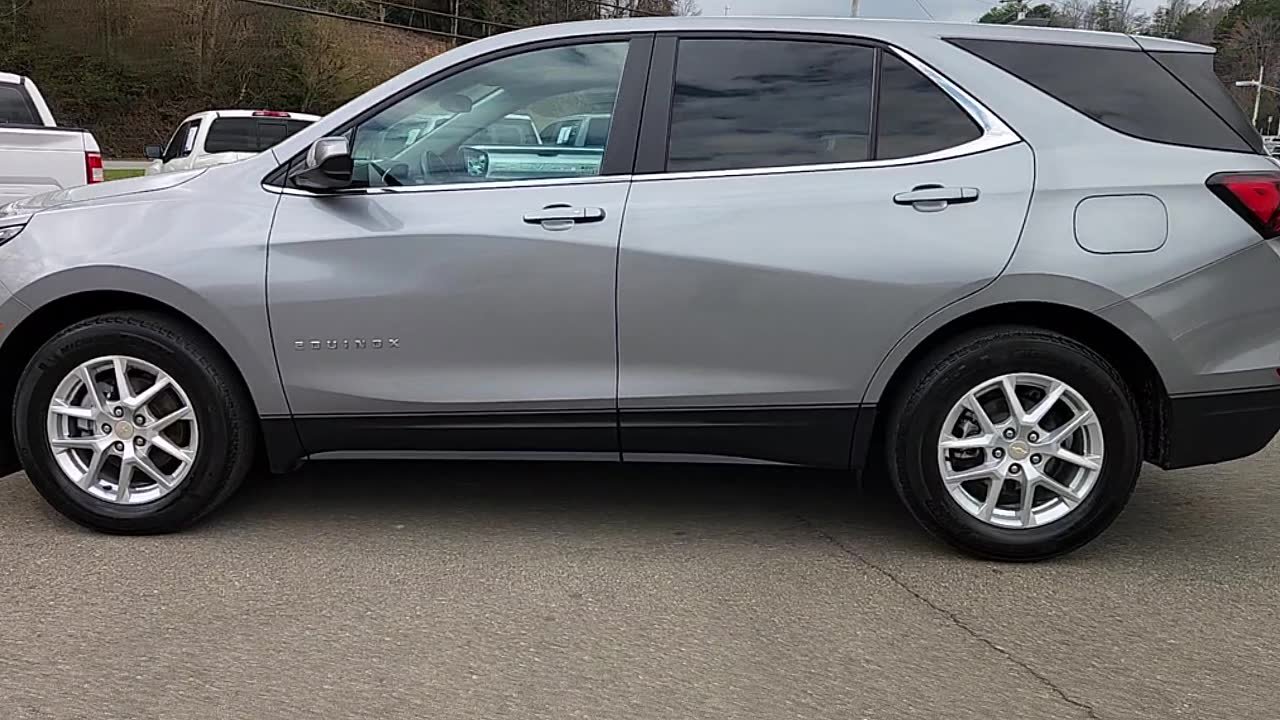Used 2024 Chevrolet Equinox LT FWD image 5