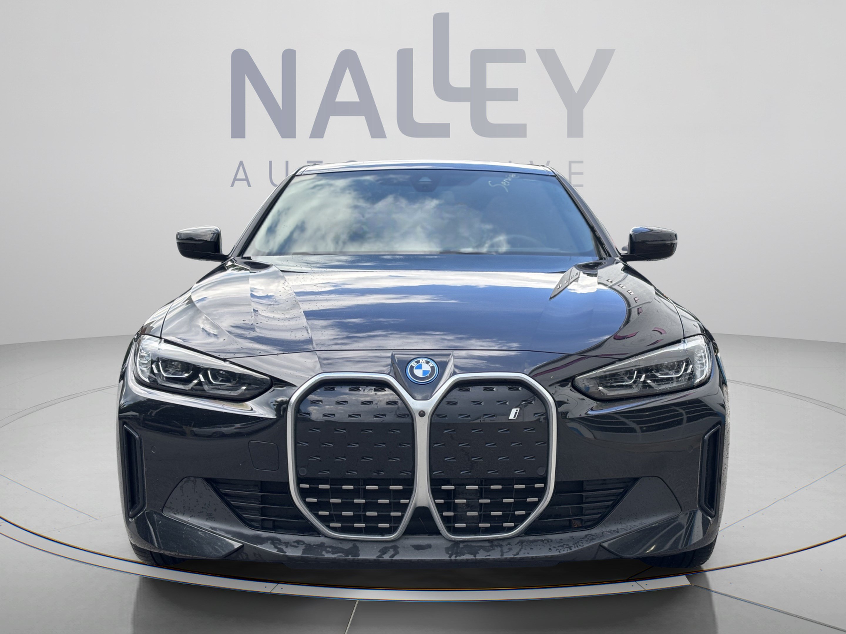 Used 2023 BMW i4 eDrive35 w/ Premium Package RWD image 6