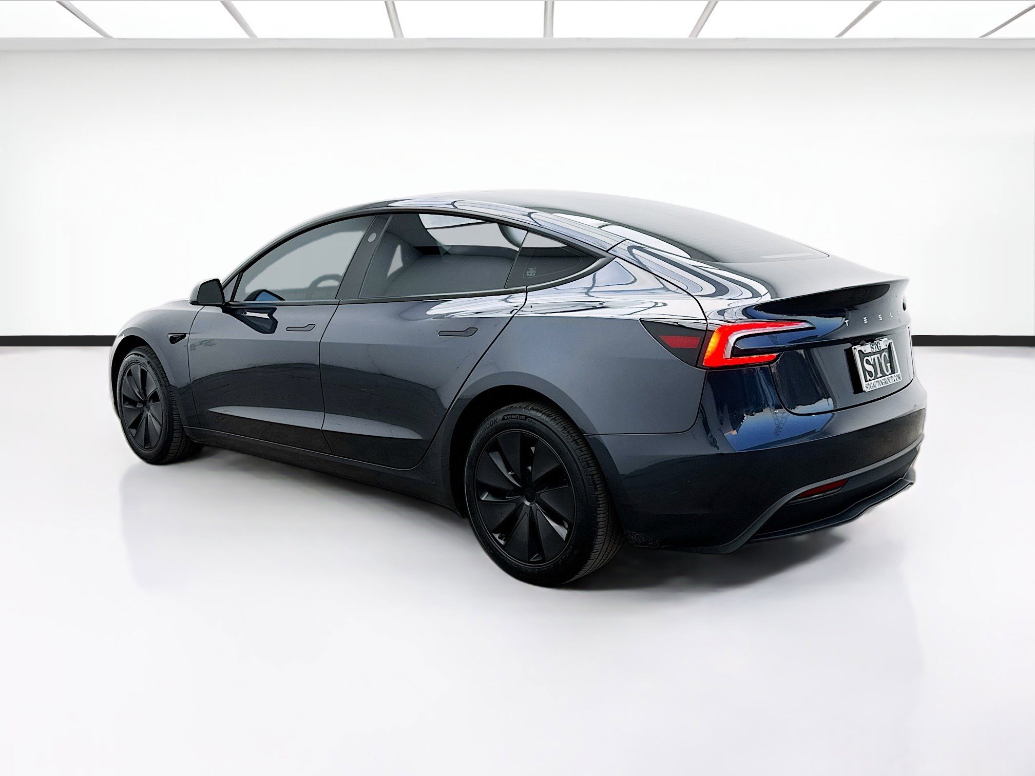 Used 2025 Tesla Model 3 Long Range RWD image 6