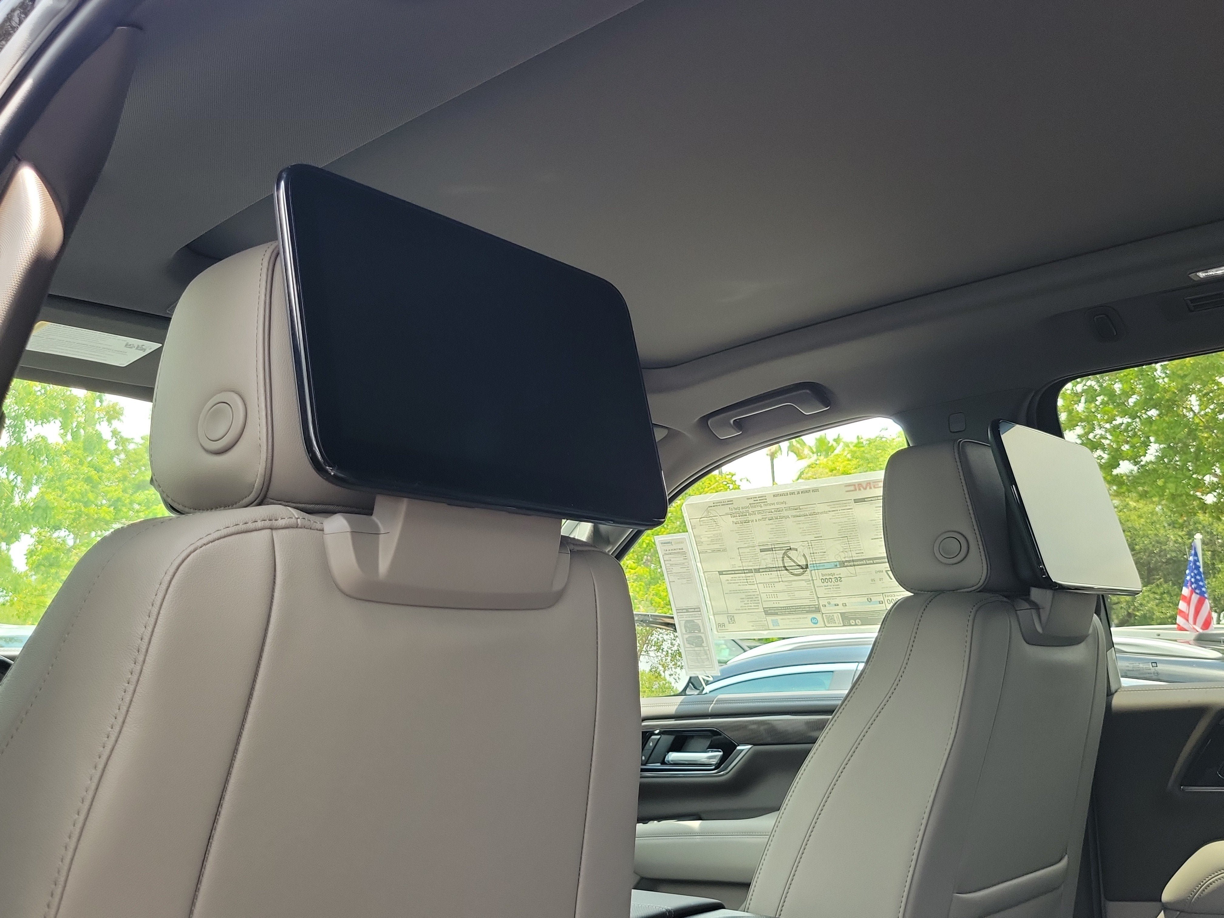 New 2026 GMC Yukon XL Elevation w/ Elevation Premium Package RWD image 6