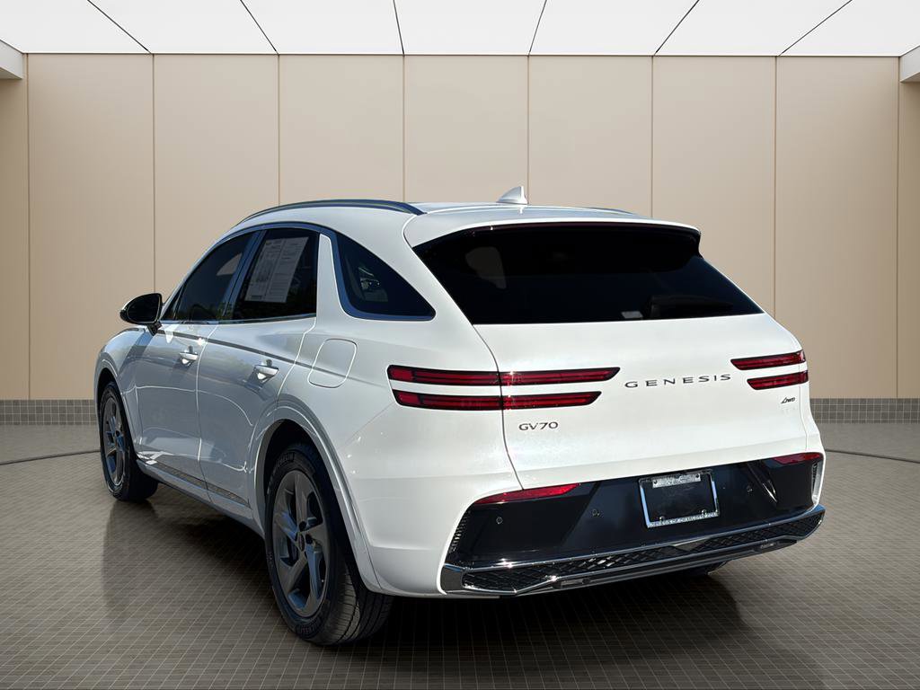 Certified 2026 Genesis GV70 2.5T Select AWD/4WD image 3