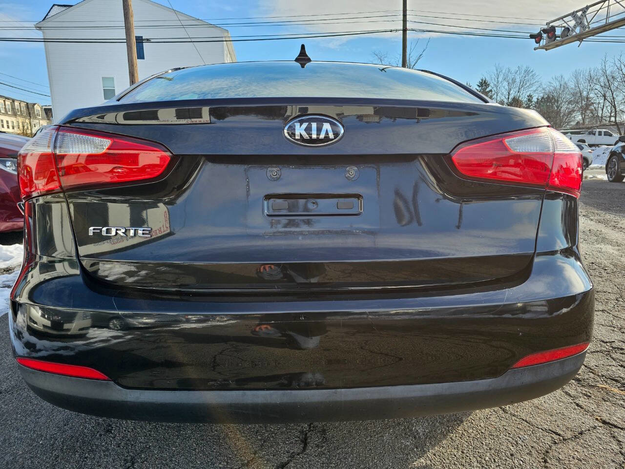 Used 2016 Kia Forte LX image 5