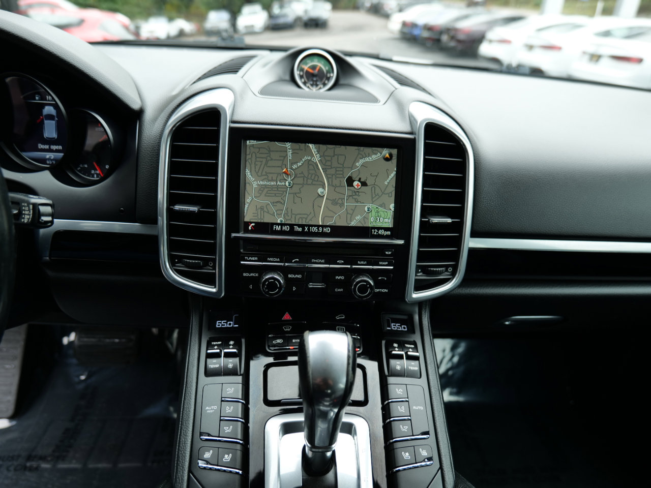 Used 2016 Porsche Cayenne image 23