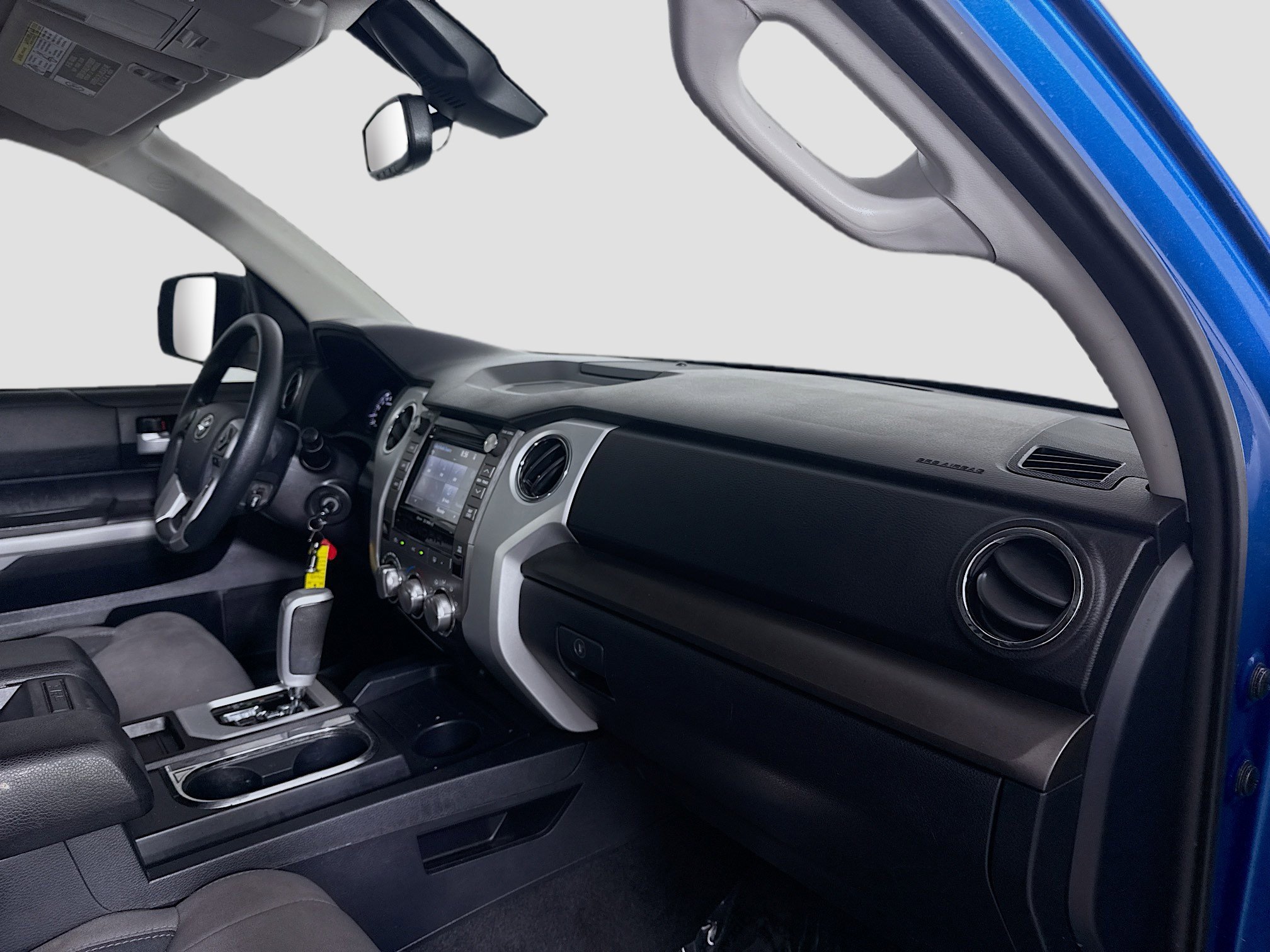 Used 2018 Toyota Tundra SR5 w/ SR5 Upgrade Package image 29