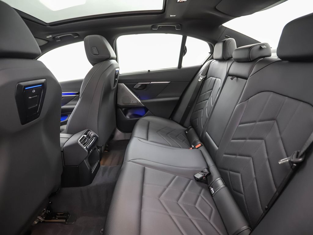 Certified 2025 BMW i5 xDrive40 w/ M Sport Package image 22