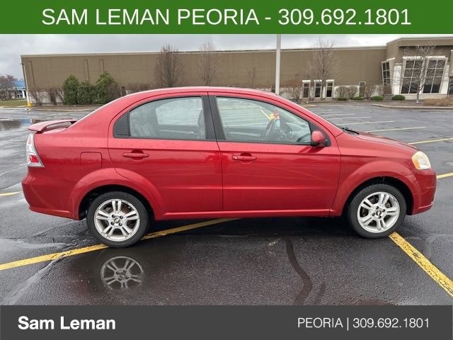 Used 2011 Chevrolet Aveo LT image 4
