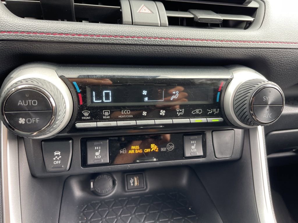 Used 2024 Toyota RAV4 SE w/ Weather & Moonroof Package image 12