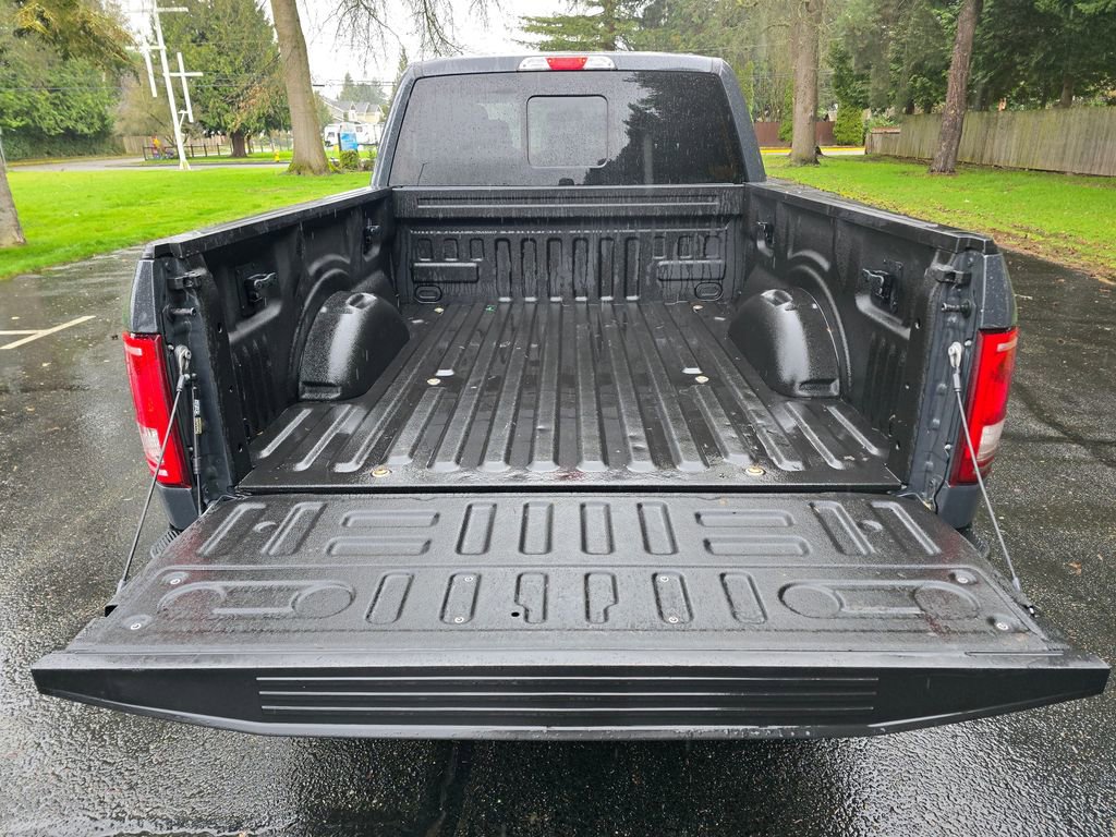 Used 2016 Ford F150 XLT w/ Equipment Group 302A Luxury image 16