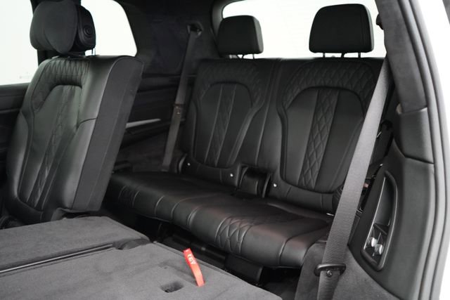 Used 2026 BMW X7 M60i image 95