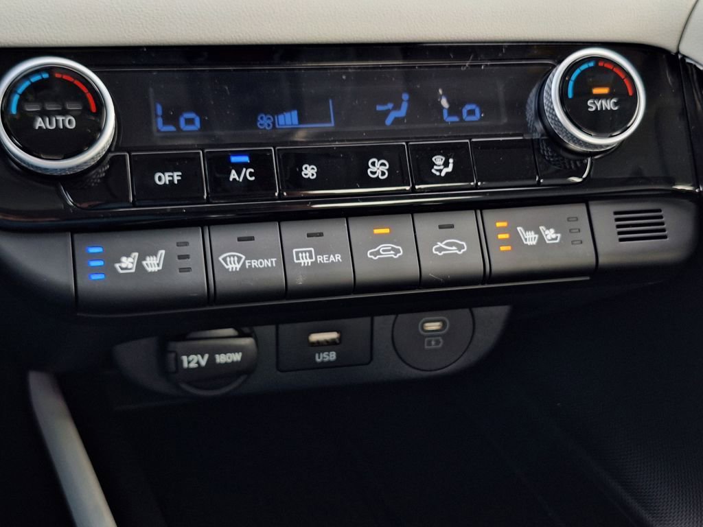 New 2026 Hyundai Elantra Limited image 21