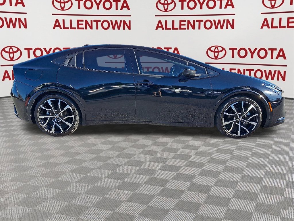 Used 2024 Toyota Prius Prime FWD image 9