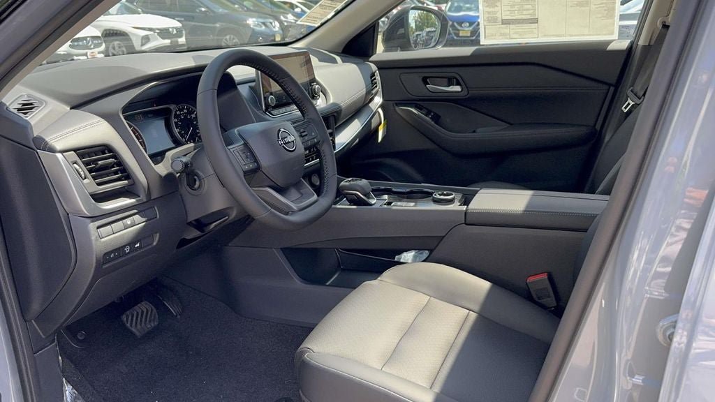 New 2026 Nissan Rogue Dark Armor AWD/4WD image 31
