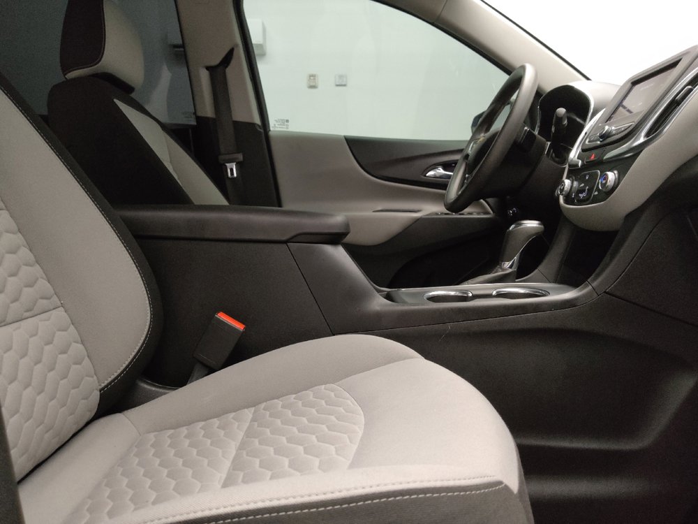 Used 2020 Chevrolet Equinox LS w/ LS Convenience Package FWD image 21