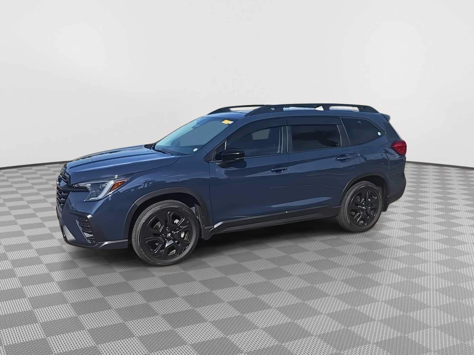 Used 2025 Subaru Ascent Onyx Edition w/ Onyx Package AWD/4WD image 4