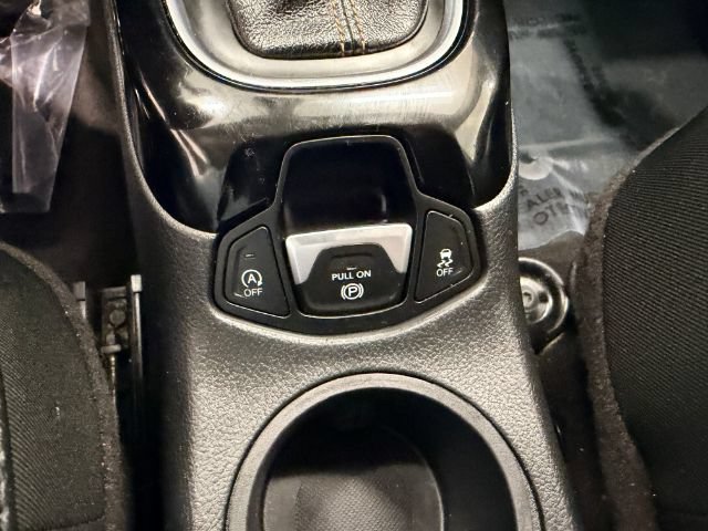 Used 2018 Jeep Compass Limited w/ Navigation Group AWD/4WD image 40