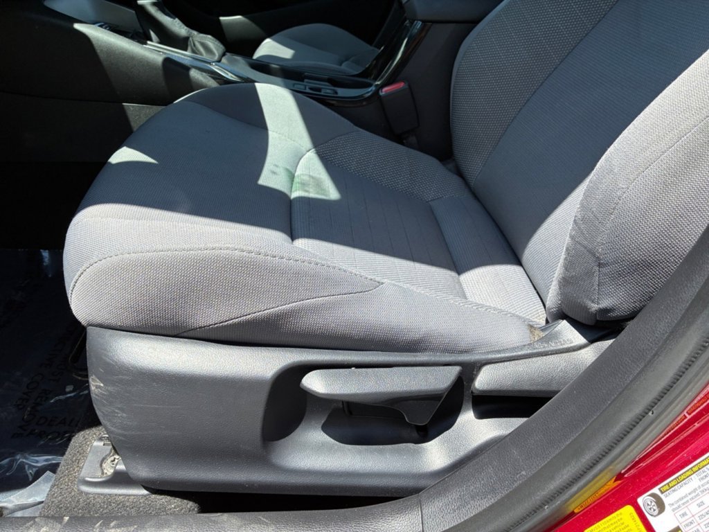 Used 2024 Toyota Corolla SE FWD image 12