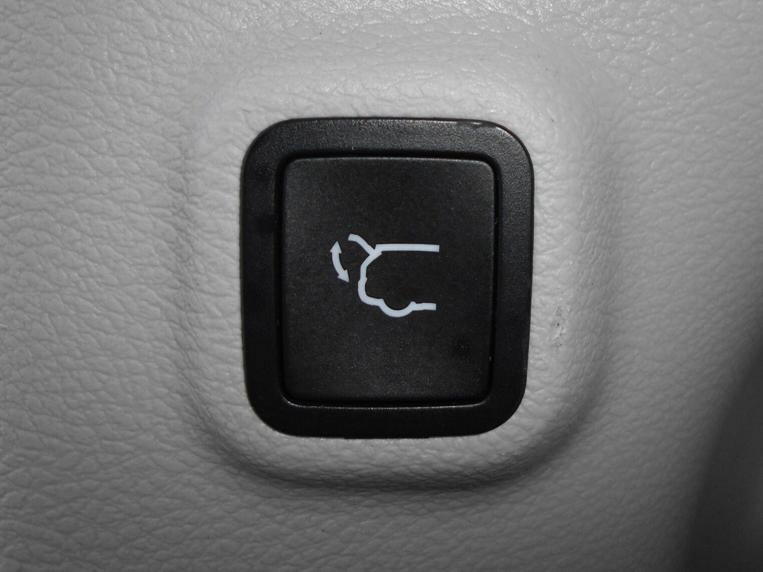 Certified 2020 Jeep Cherokee Limited AWD/4WD image 18