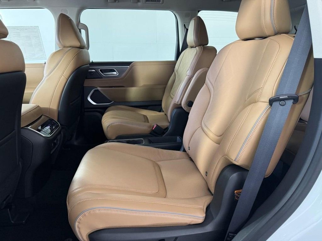 Used 2026 INFINITI QX80 Luxe w/ Cargo Package AWD/4WD image 18