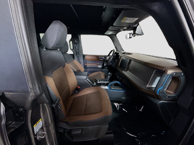 Used 2023 Ford Bronco Outer Banks AWD/4WD image 28
