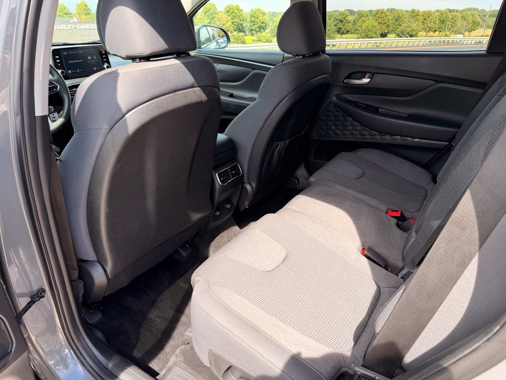 Used 2022 Hyundai Santa Fe SE AWD/4WD image 29
