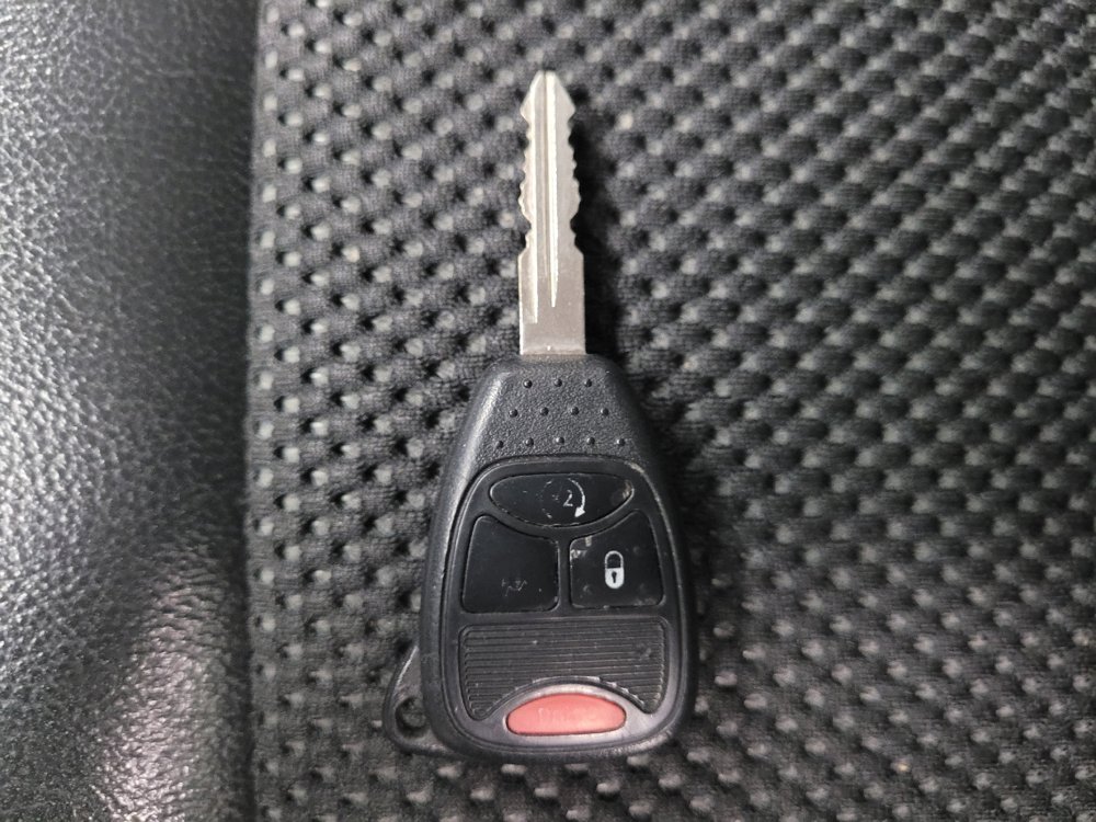 Used 2015 Jeep Compass Latitude AWD/4WD image 32