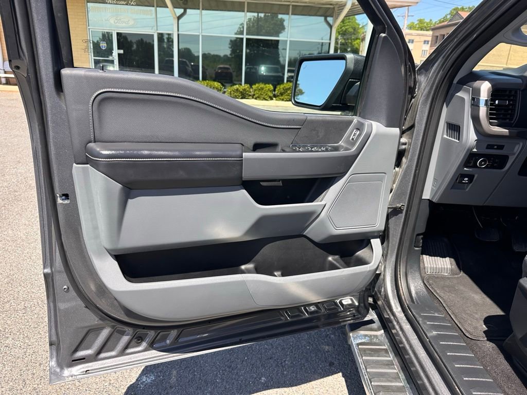 Used 2025 Ford F150 XLT w/ Equipment Group 301A Standard image 15