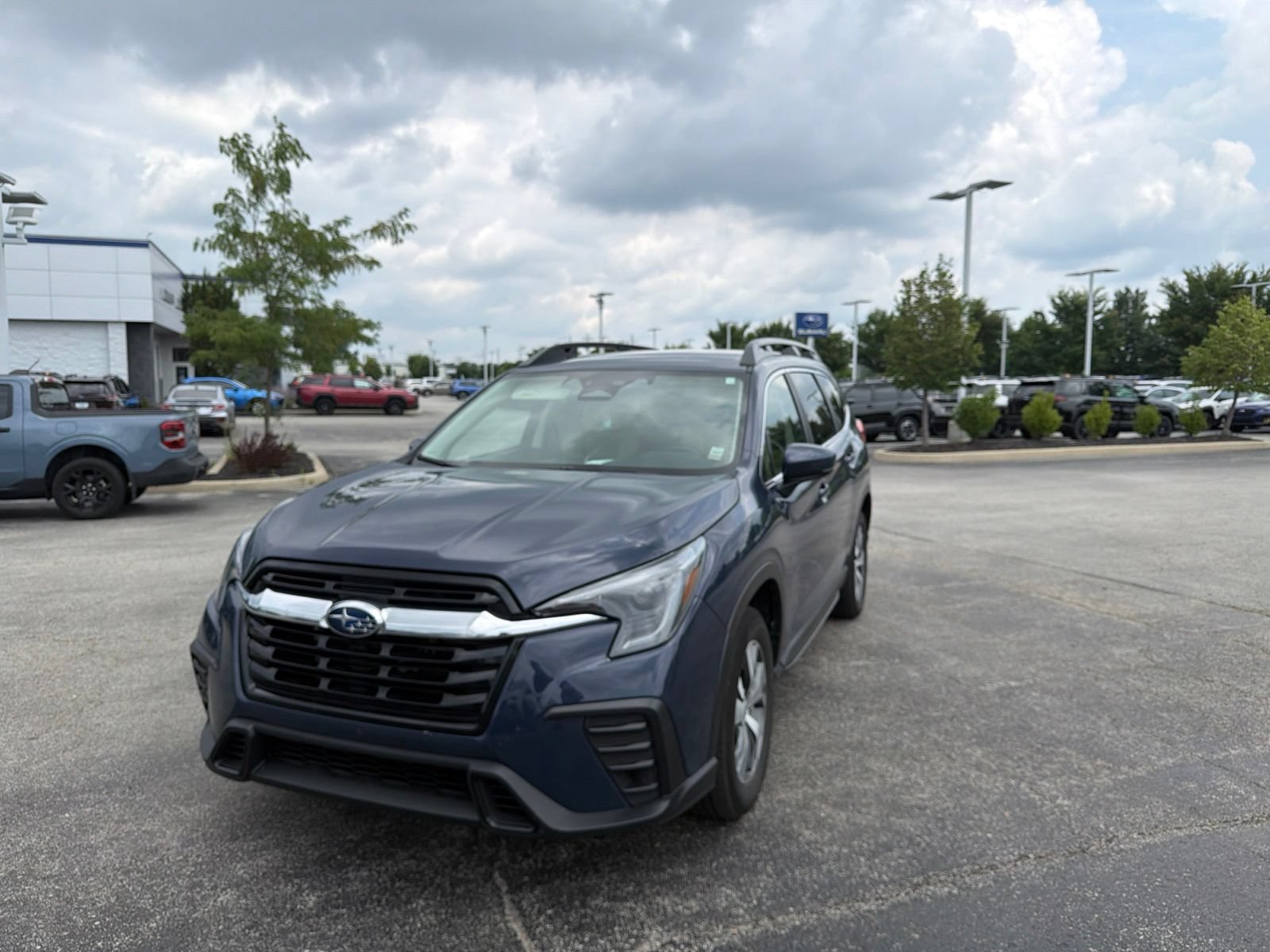 Certified 2025 Subaru Ascent Premium w/ Premium Package AWD/4WD image 7