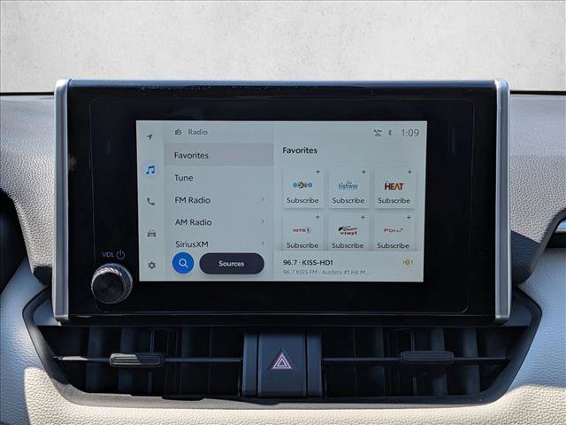 Used 2025 Toyota RAV4 XLE image 12