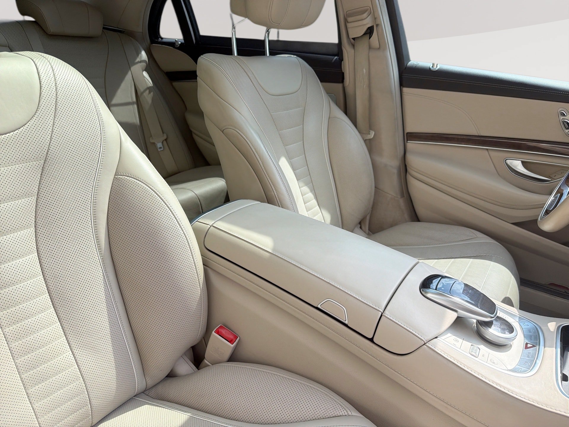 Used 2015 Mercedes-Benz S 550 Sedan w/ Sport Package image 24