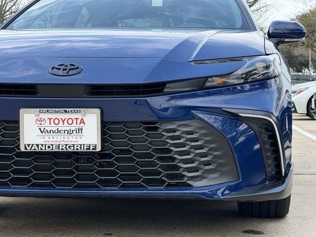New 2026 Toyota Camry SE FWD image 9