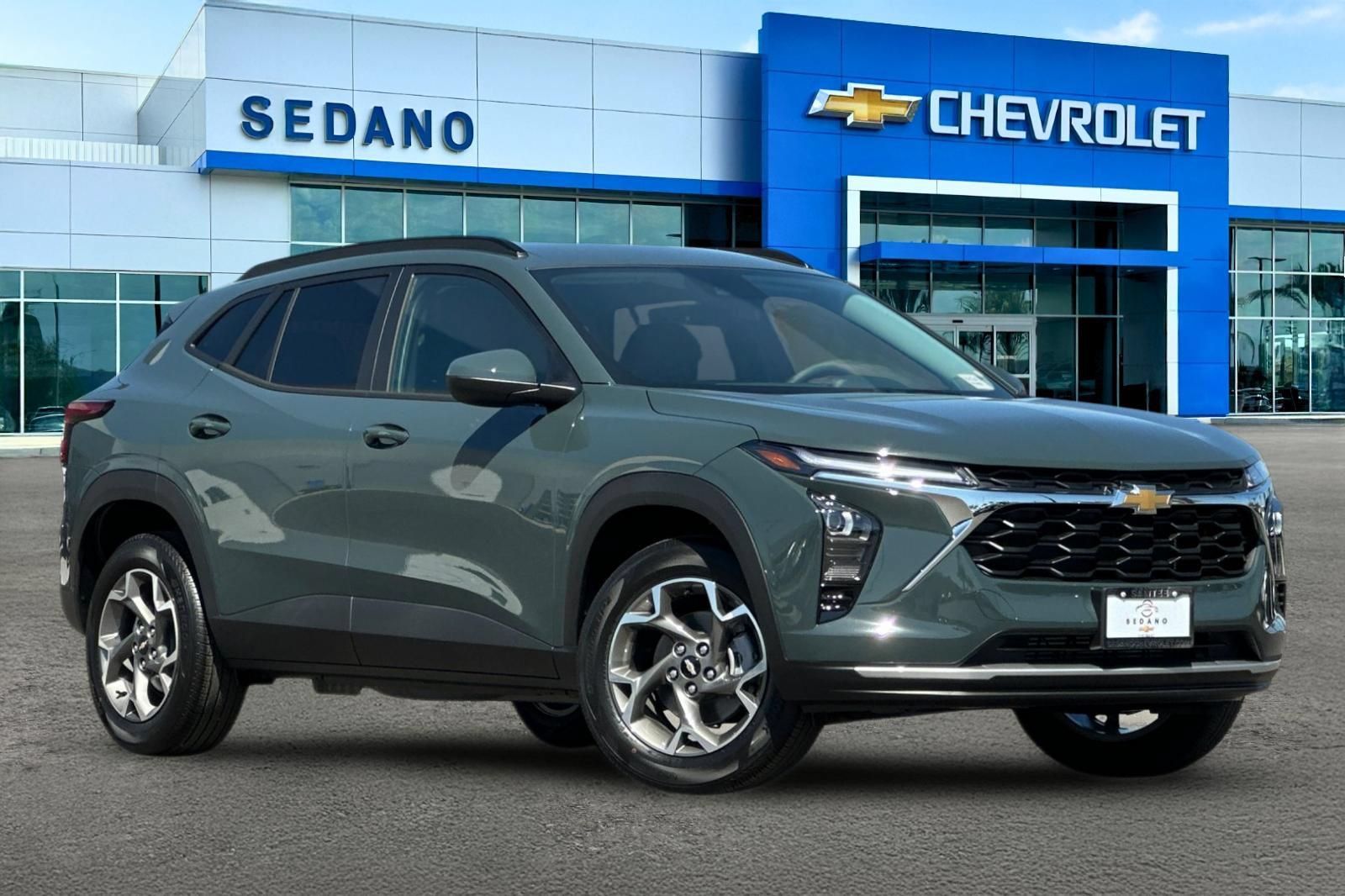 New 2026 Chevrolet Trax LT FWD image 2