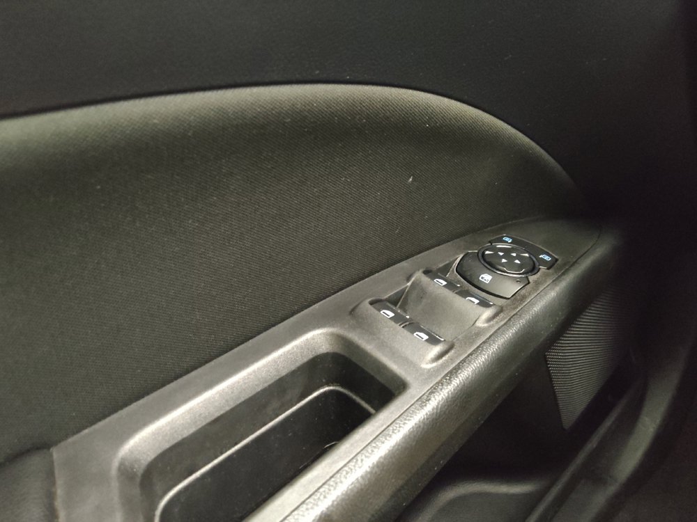 Used 2020 Ford Fusion SE FWD image 27