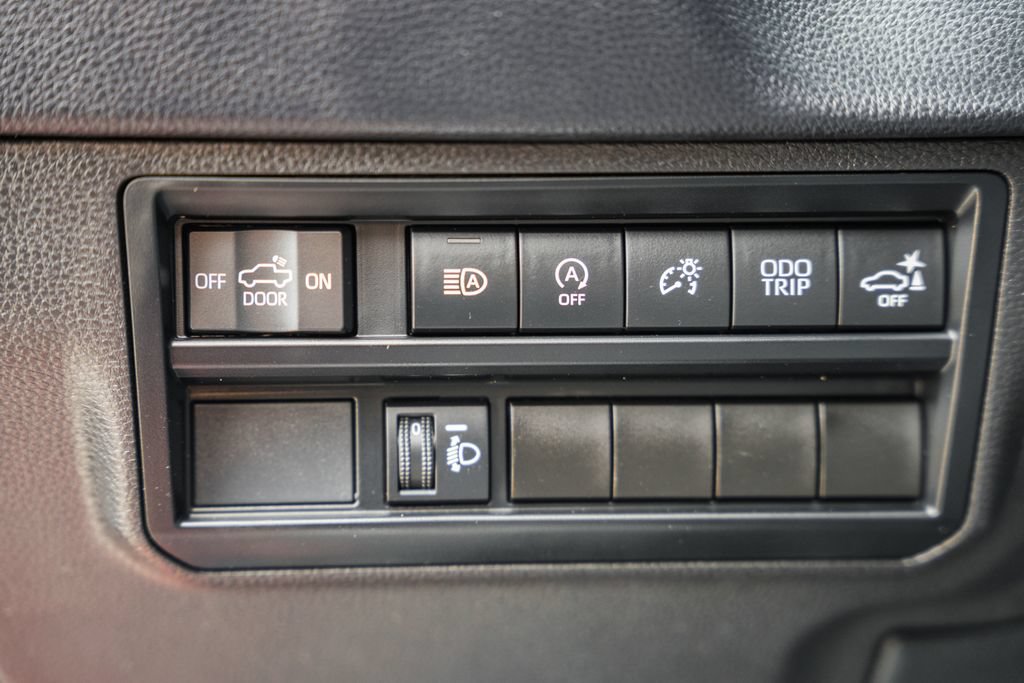 Used 2024 Toyota Tundra SR5 AWD/4WD image 39