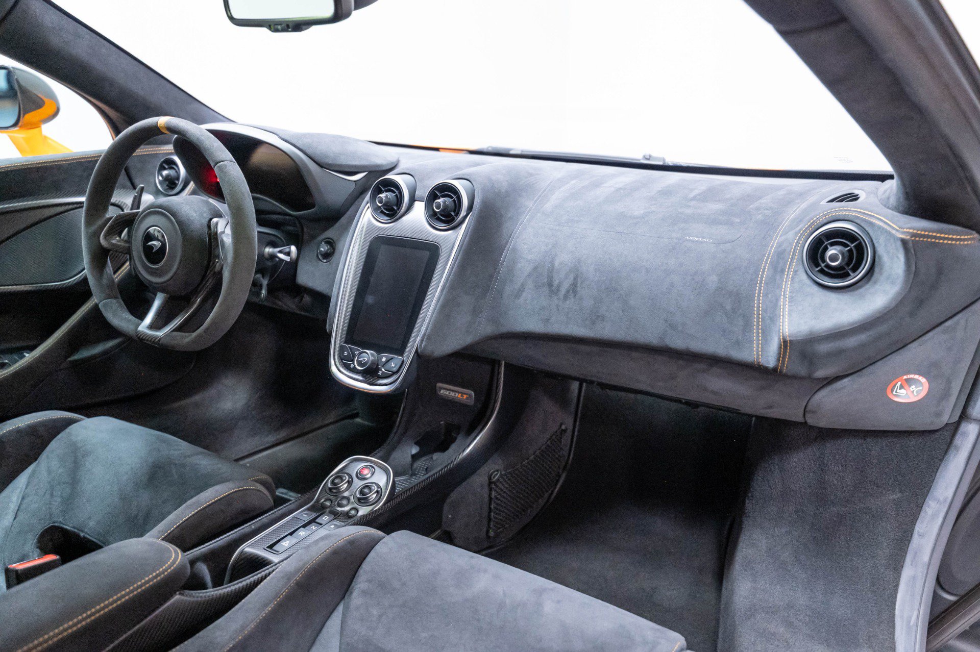 Used 2019 McLaren 600LT RWD image 26