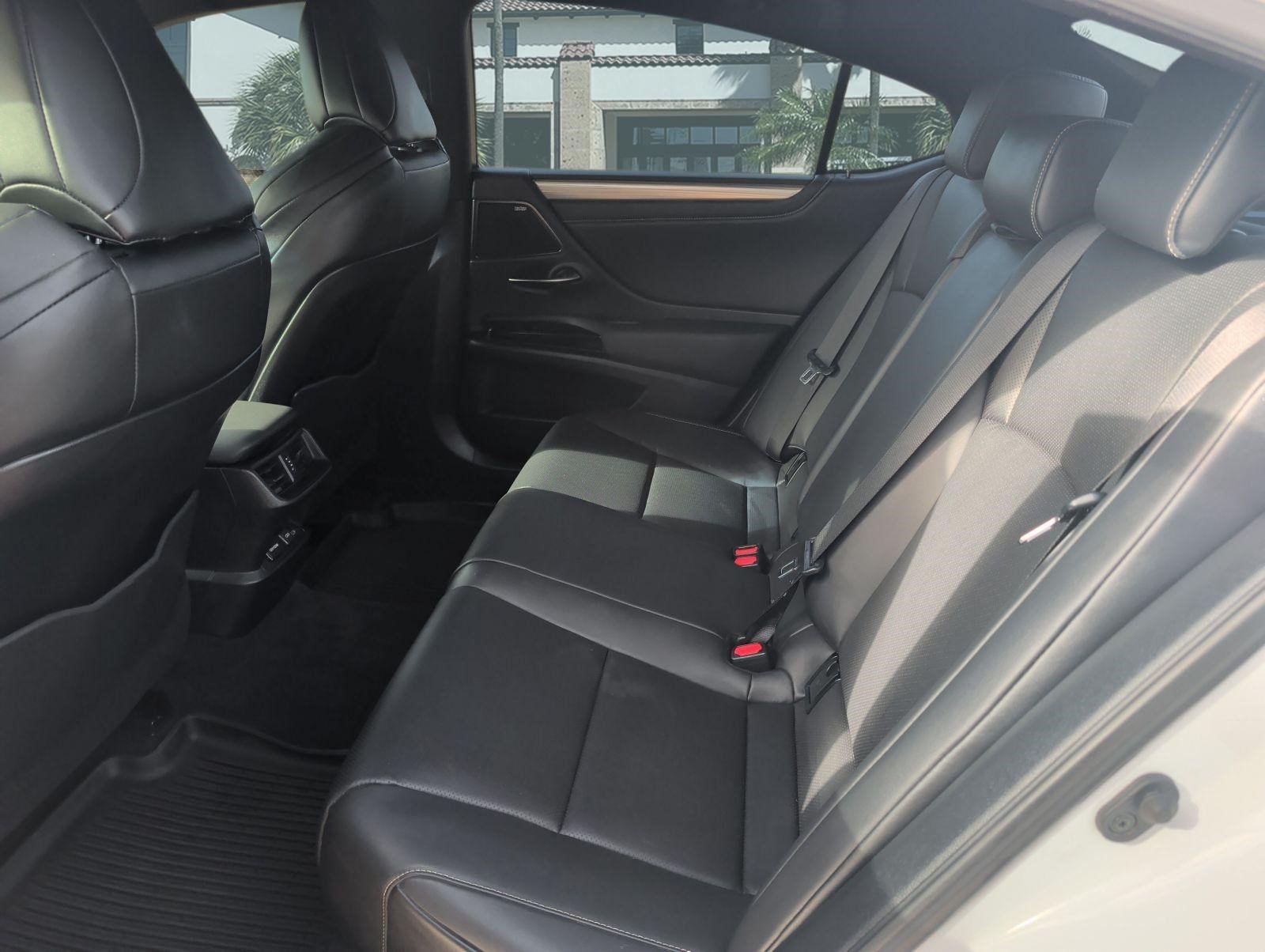 Certified 2024 Lexus ES 350 F Sport w/ Accessory Package (Z2) FWD image 25