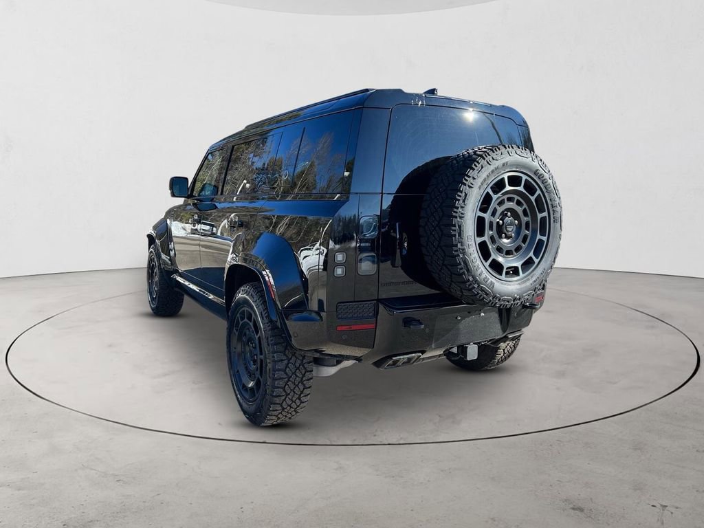 New 2026 Land Rover Defender 110 OCTA image 3