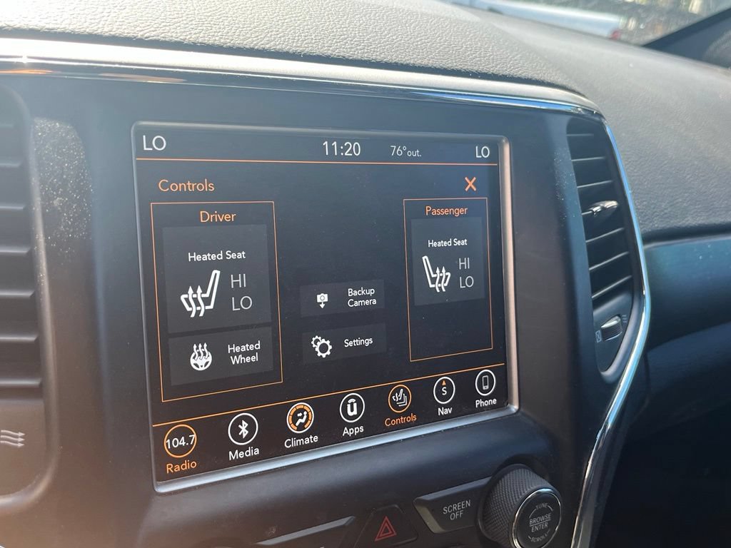 Used 2018 Jeep Grand Cherokee Altitude AWD/4WD image 14