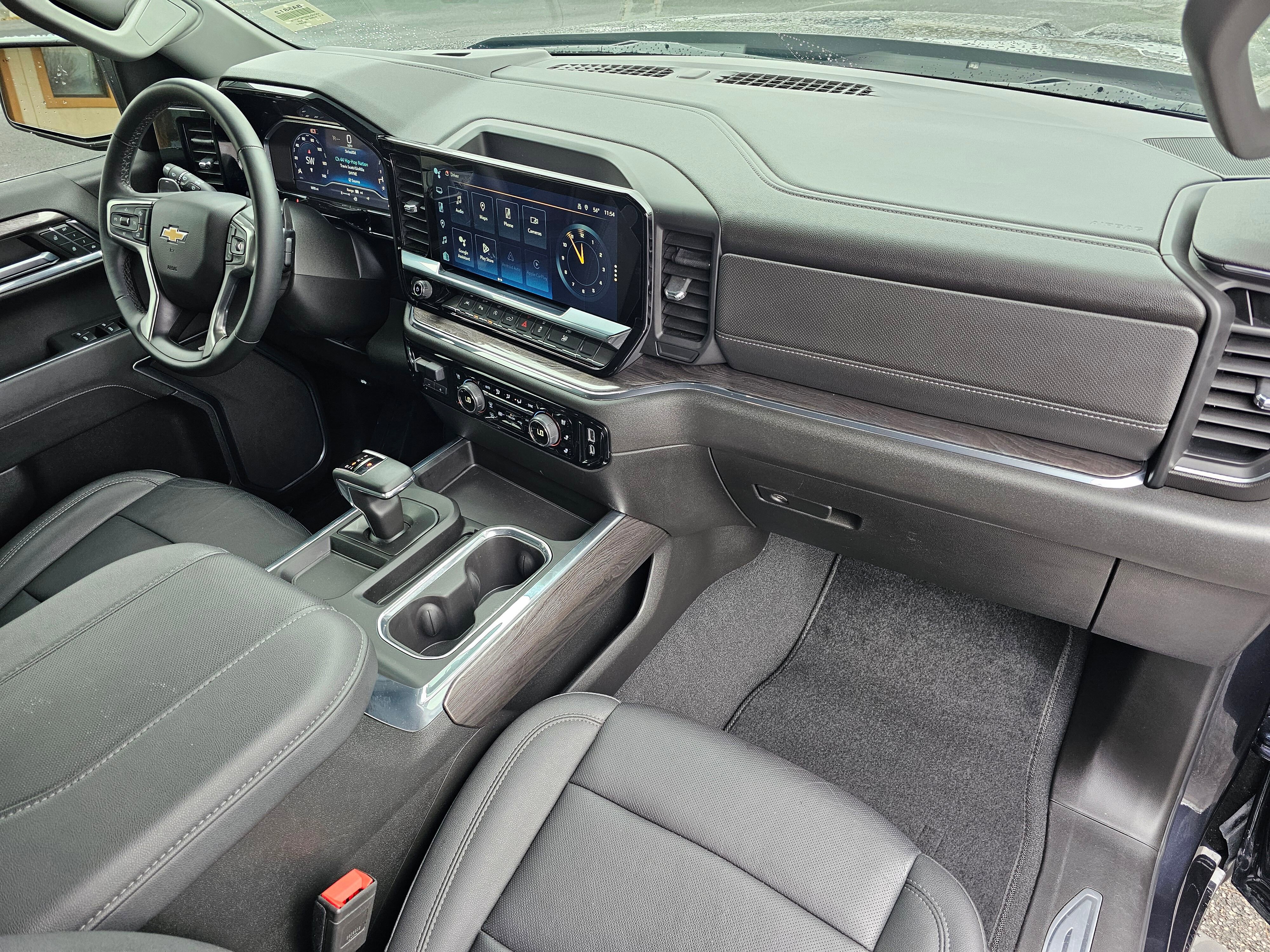 Used 2024 Chevrolet Silverado 1500 LTZ image 16