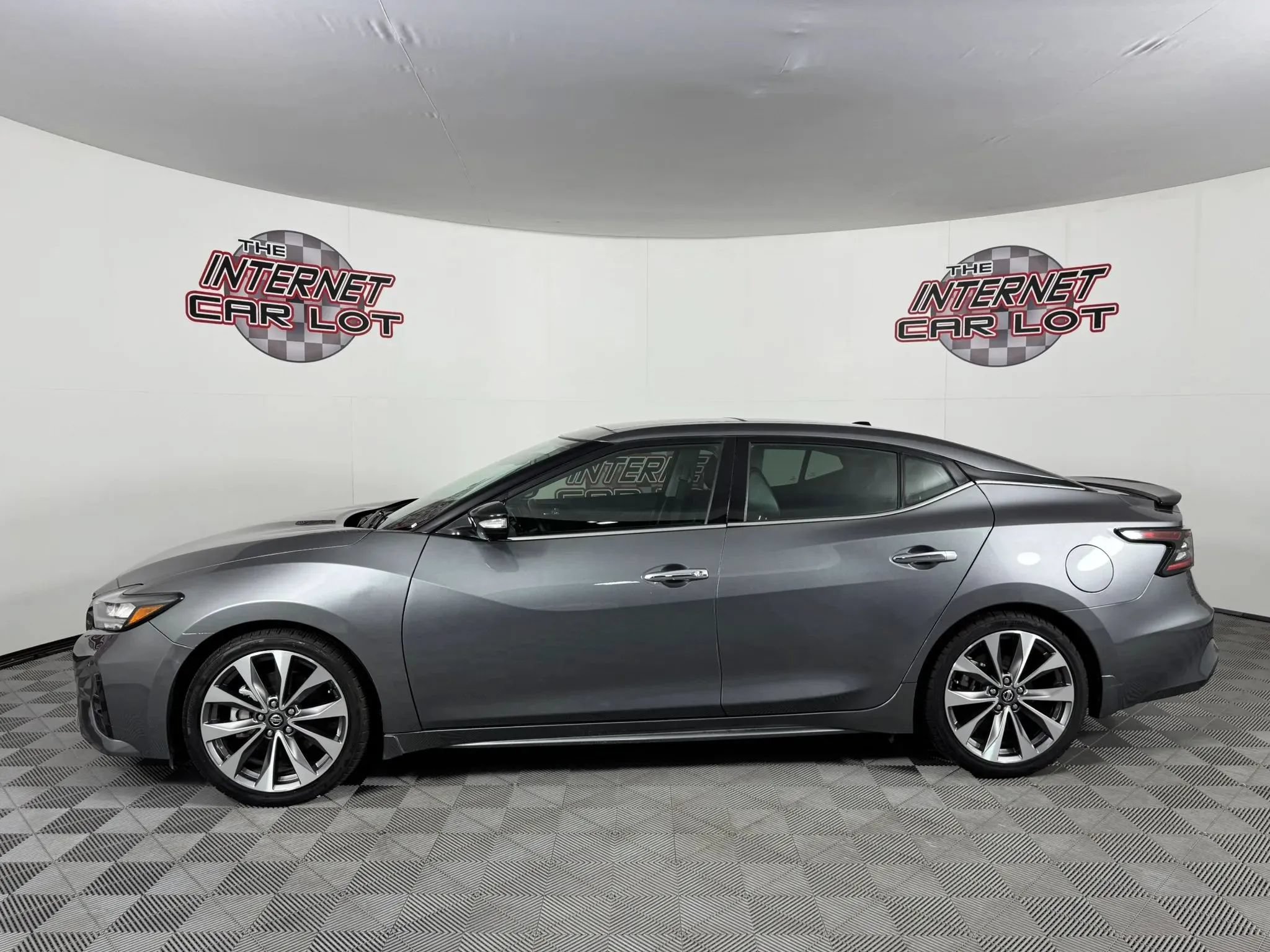Used 2022 Nissan Maxima Platinum w/ Sport Mat Group FWD image 4