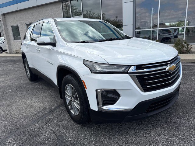 Used 2023 Chevrolet Traverse LT FWD image 1