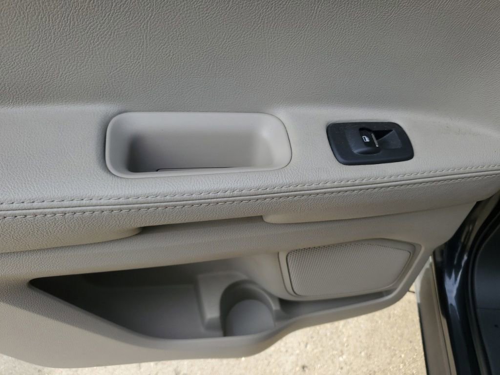 Used 2014 Ford Explorer FWD image 13