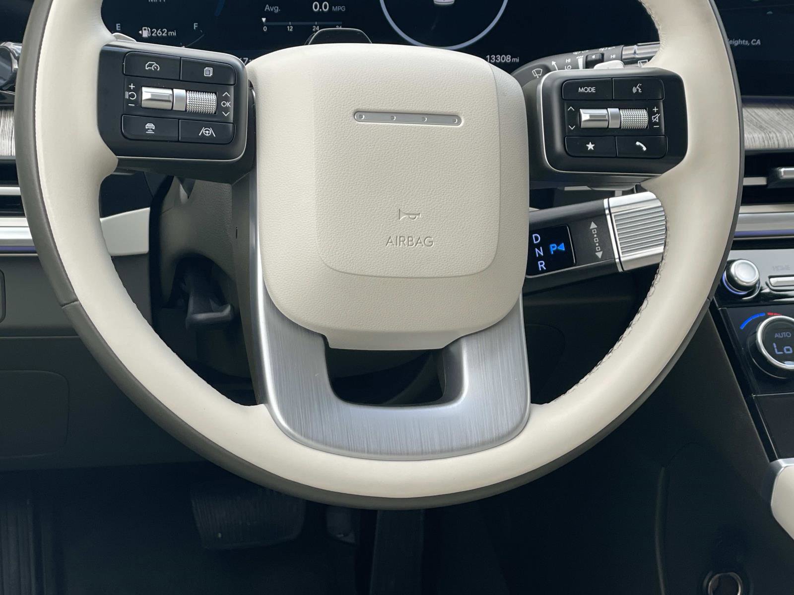 Used 2024 Hyundai Santa Fe Calligraphy image 7