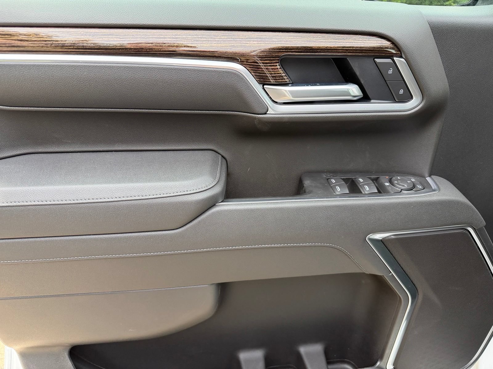 New 2026 GMC Sierra 1500 Elevation AWD/4WD image 9