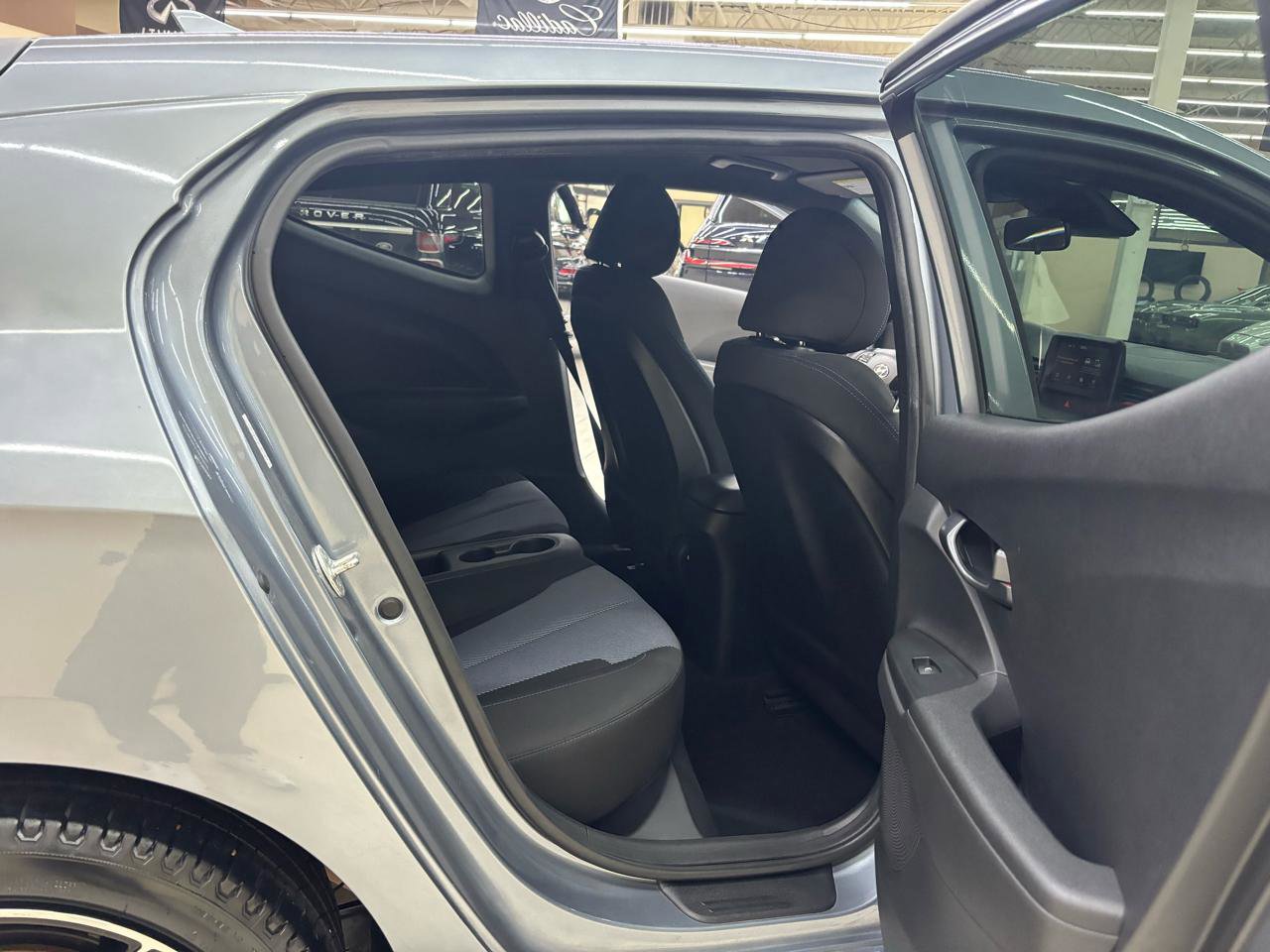 Used 2019 Hyundai Veloster 2.0 FWD image 17