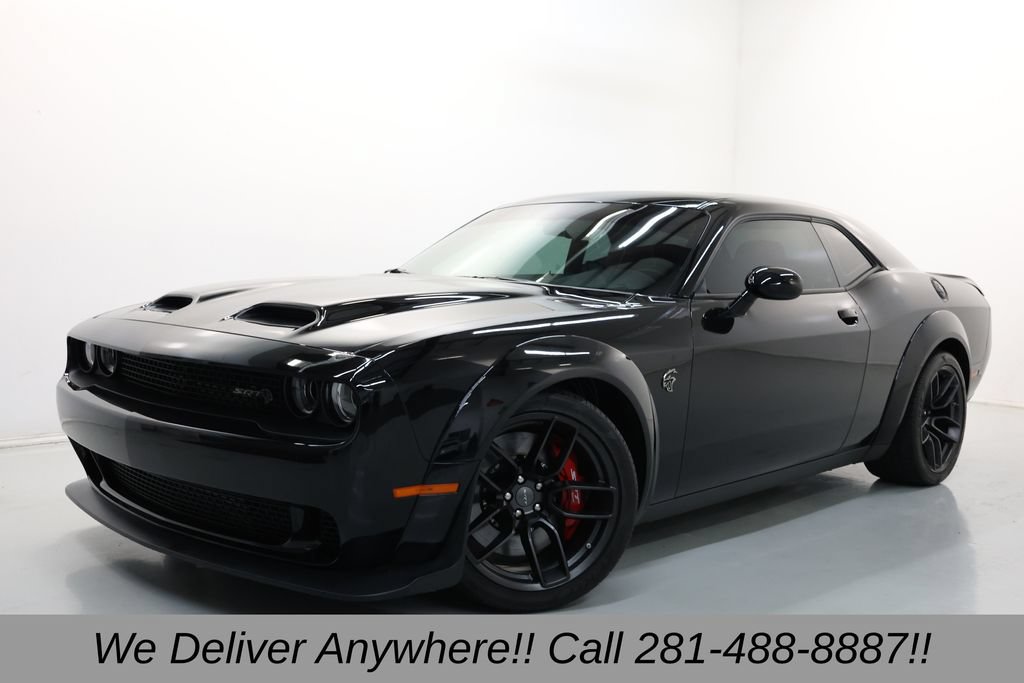 Used 2022 Dodge Challenger SRT Hellcat RWD image 3