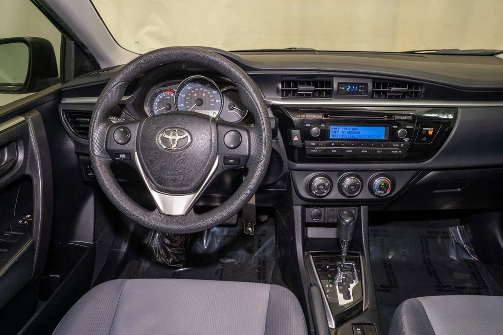 Used 2014 Toyota Corolla L image 6