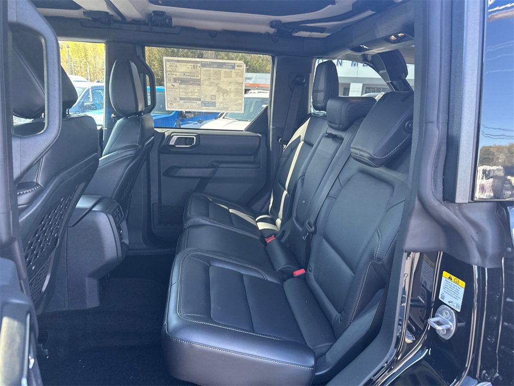 New 2025 Ford Bronco Badlands image 15