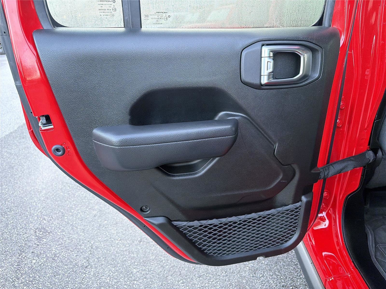 Used 2025 Jeep Wrangler Willys image 21