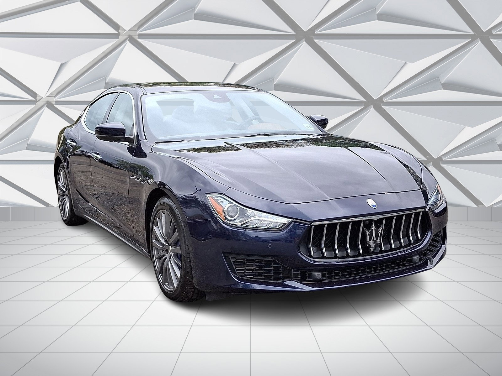Used 2021 Maserati Ghibli S Q4 AWD/4WD image 2